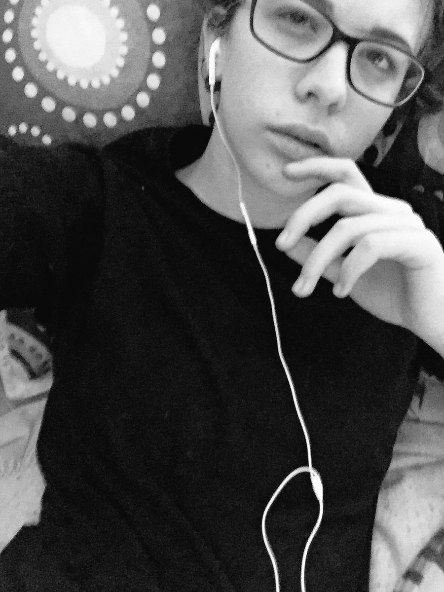 sparkystump's tweet image. ayy lmao