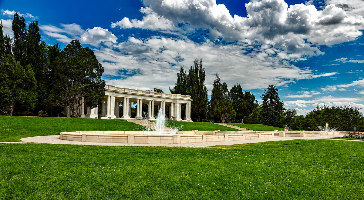 MakeYourMarkDen's tweet photo. #Denver has the largest city park system in the nation! This is the place to create the life you love! #LovingDenver https://t.co/caSqpVLPFo https://t.co/JqQ0bnxLuC