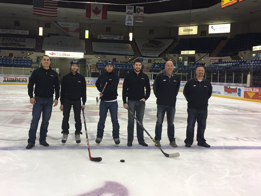 DowRacing's tweet photo. .@austindillon3 &amp; @dowracing team are on the ice ready to welcome @spirithockey fans &amp; nearly 400 @dowchemical employees https://t.co/VKsO5Ow7at