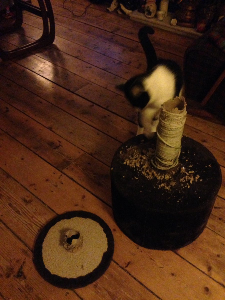 Dissssssssstrooooyyyyyyyyahhh!