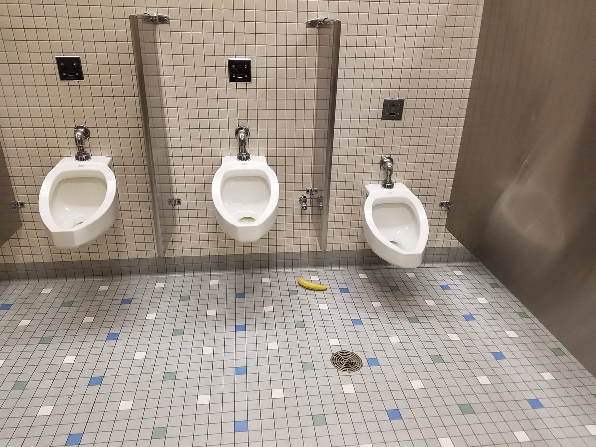 JimAguiar's tweet photo. ... #allofthequestions #mht #wdw #wdwmarathon #goodsourceofpotassium #mysterybanana #whathappenedhere #captionthis #memethis https://t.co/u0p1QzfZ2T