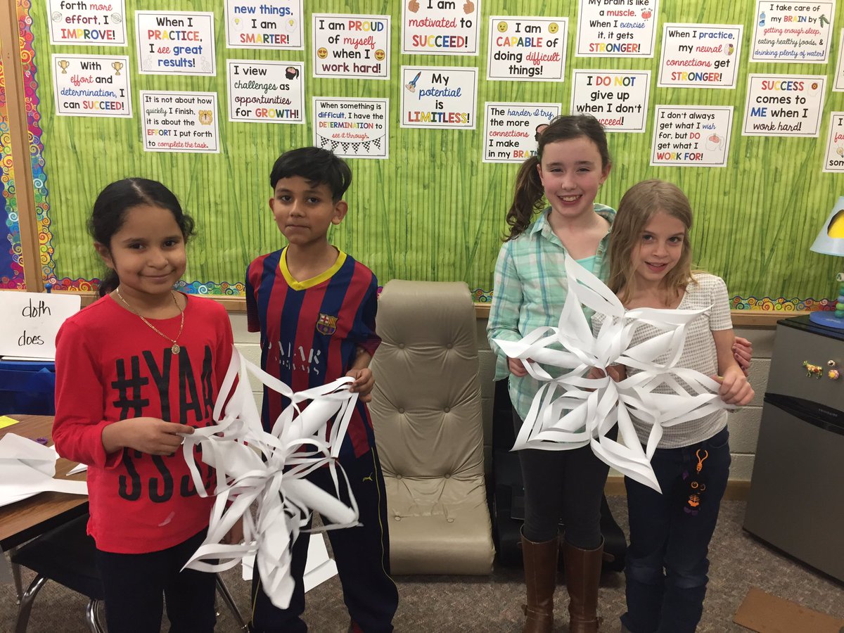 VHarkey3's tweet photo. Oh yes we can! Making it snow- @EVEagles @AbbNor #buildittheywilllearn partnering up to make it happen #bemoreawesome https://t.co/9NP5uIibpF