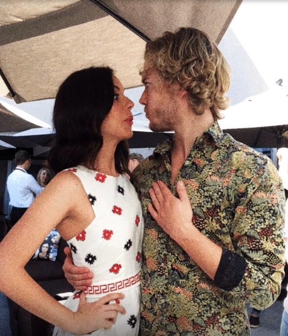 rainhasnatv's tweet photo. Adelaide e Toby inventaram muitas coisas, inclusive o sofrimento, pois fazem os fãs shippar casal que não existe mais ADELAIDE IS OUR QUEEN https://t.co/8GRhTPd6bV