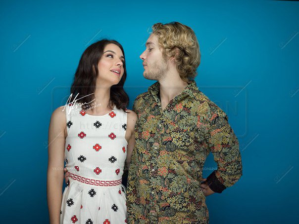 rainhasnatv's tweet photo. Sempre bom lembrar que Tobelaide inventou a Comic Con de 2014 ADELAIDE IS OUR QUEEN https://t.co/2vI0x8jfoI