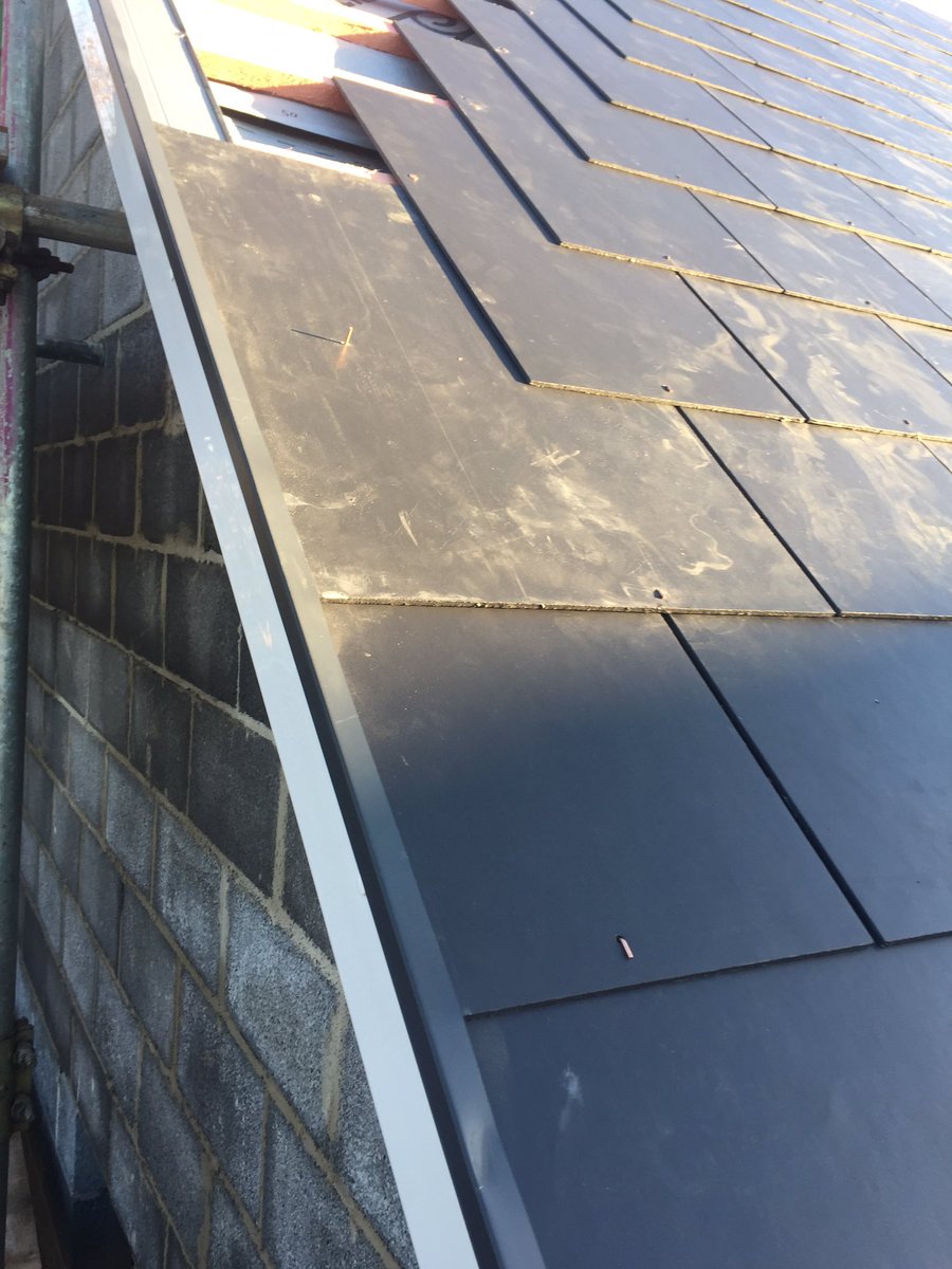 Daniel Russell tweet media