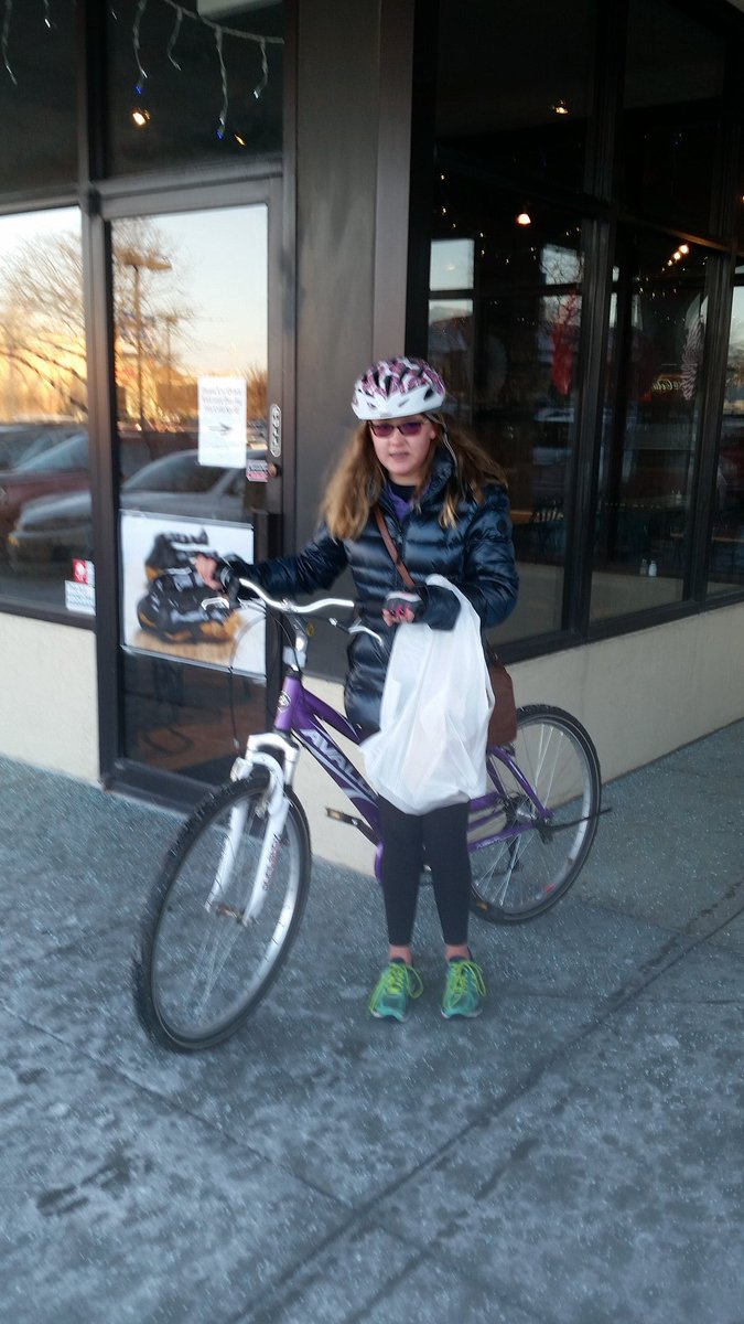 13 degrees will not keep a determined fan away.   We love you Aubri.