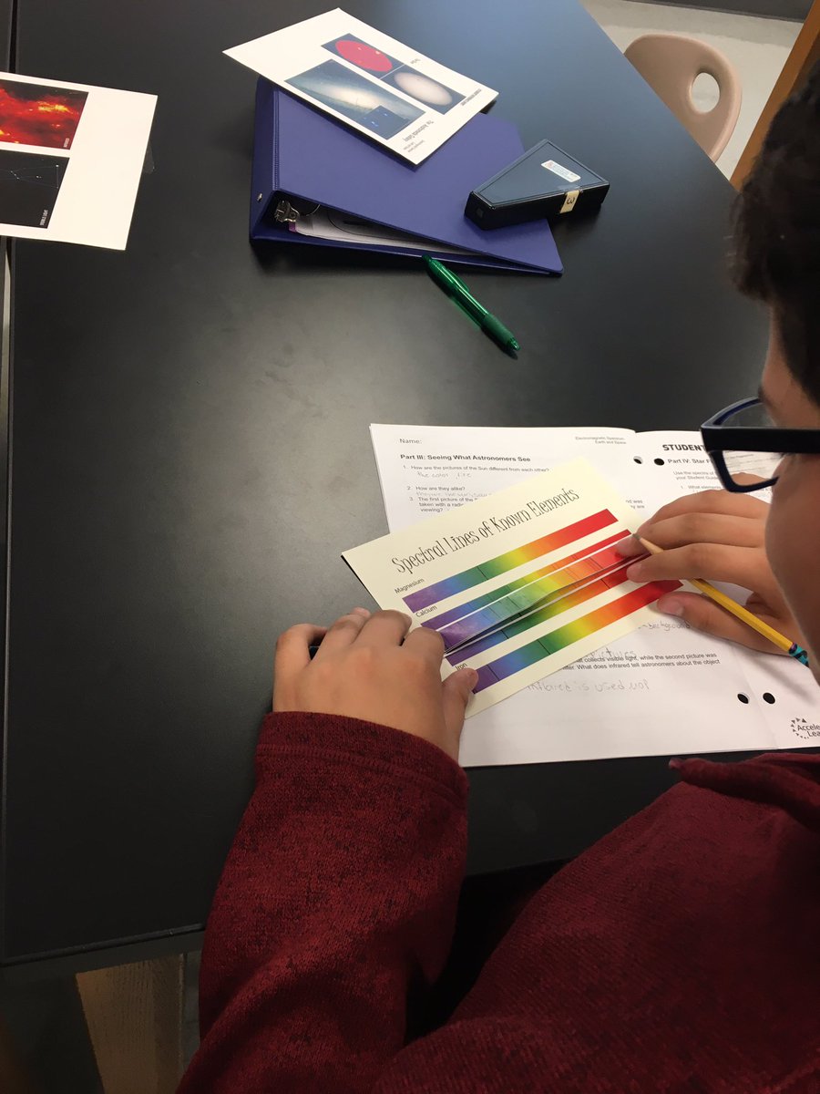 Trilliank's tweet photo. Seeing what astronomer see!  #kjhpride #kjhsci #kjhscience https://t.co/CkJR4e8DXc