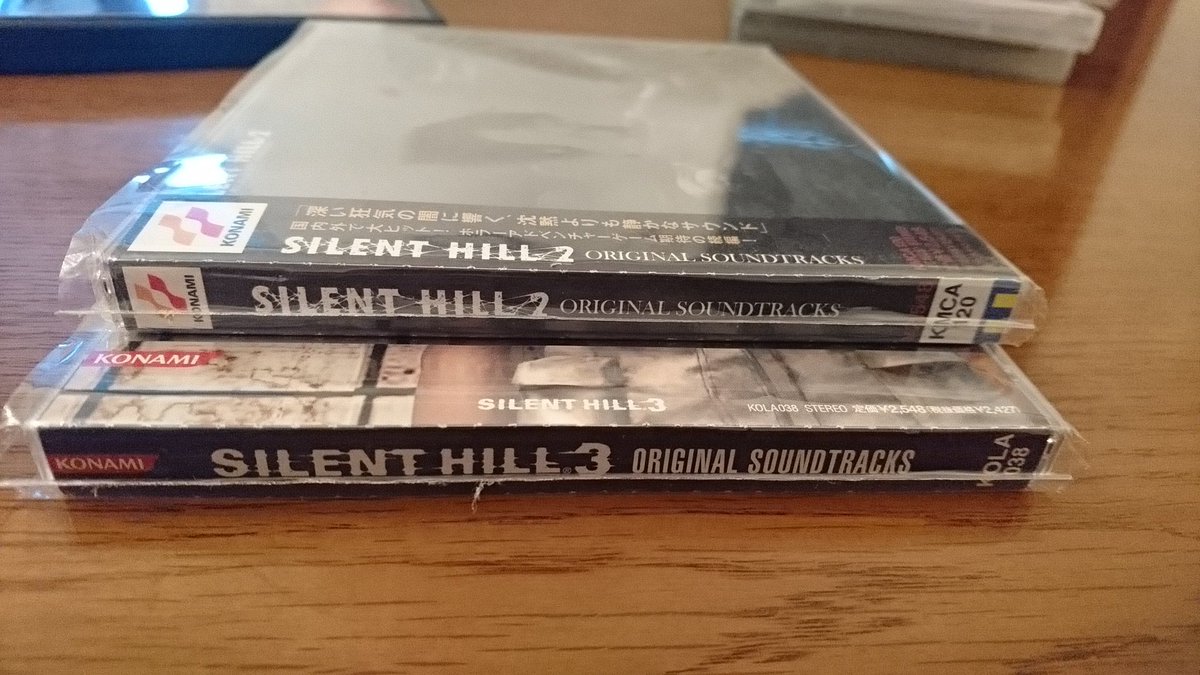 ミウ サイレントヒルはほぼ持ってます 帯や初回限定のcd付きで サントラも 帯も歌詞カード全て綺麗に扱ってます サイレントヒルは音楽も大好きでサントラというよりエレクトロやインダストリアルなロックなアルバムでもあり曲もいい