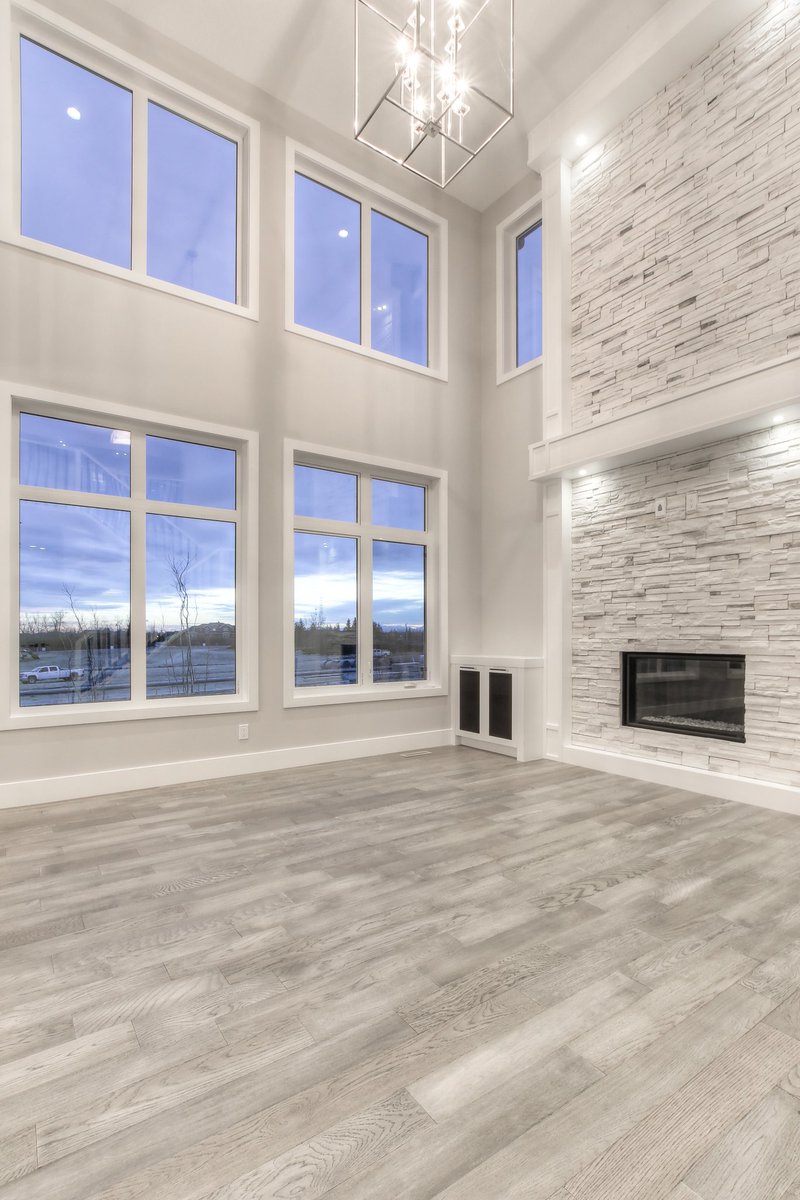 JCVPhotography's tweet photo. The #YYC #weather is #frightful but early sunset makes for #warm #twilightshots. Contact me here for your #yyc and area listing #YYCRE https://t.co/lSkdKILead