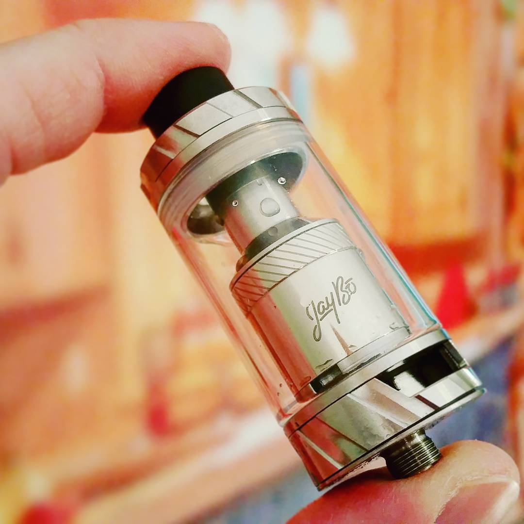 Wismec Reux video is up! Could it be better than The SMOK TFV8
Cloud Beast? Watch and find out!👇

m.youtube.com/watch?v=oXxBup…
#riptrippers