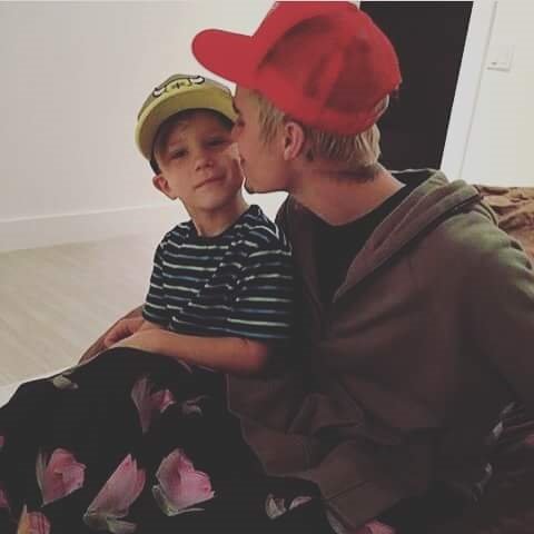 justinfakey's tweet photo. He's so big right now. https://t.co/Q7X2mcKfoV