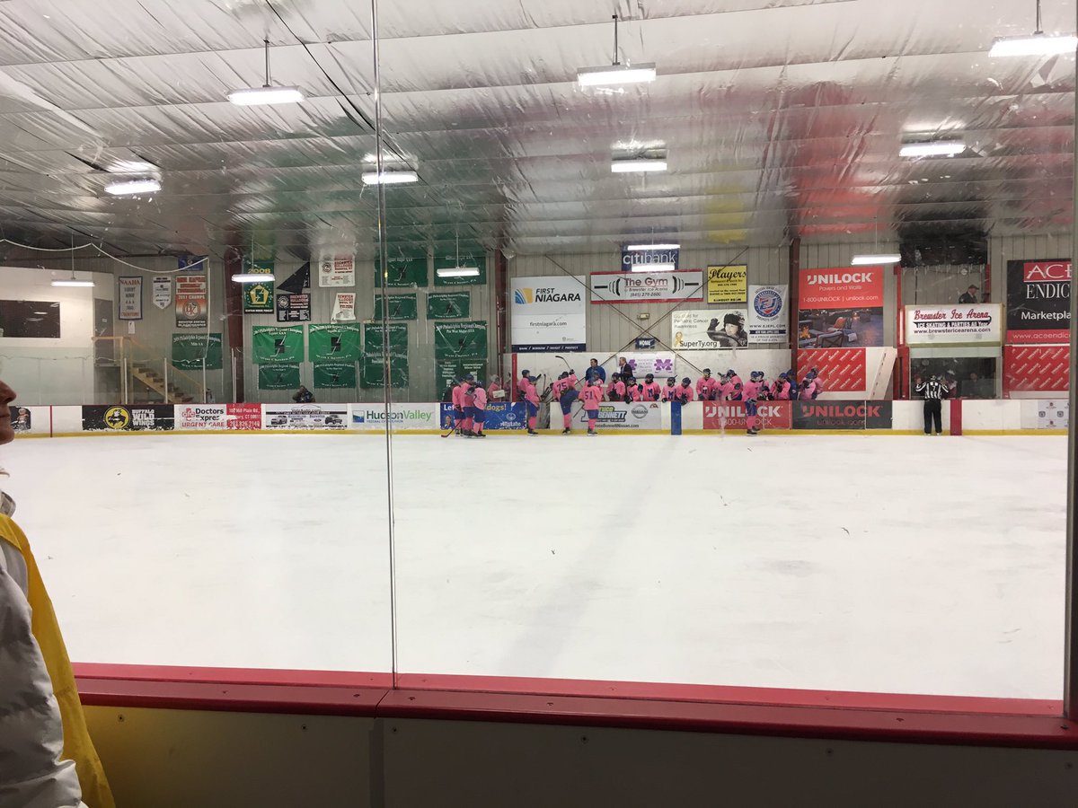 AugustaJMHS's tweet photo. PAC wins! 8-4, great night, great cause. https://t.co/k2vBTpjHhS