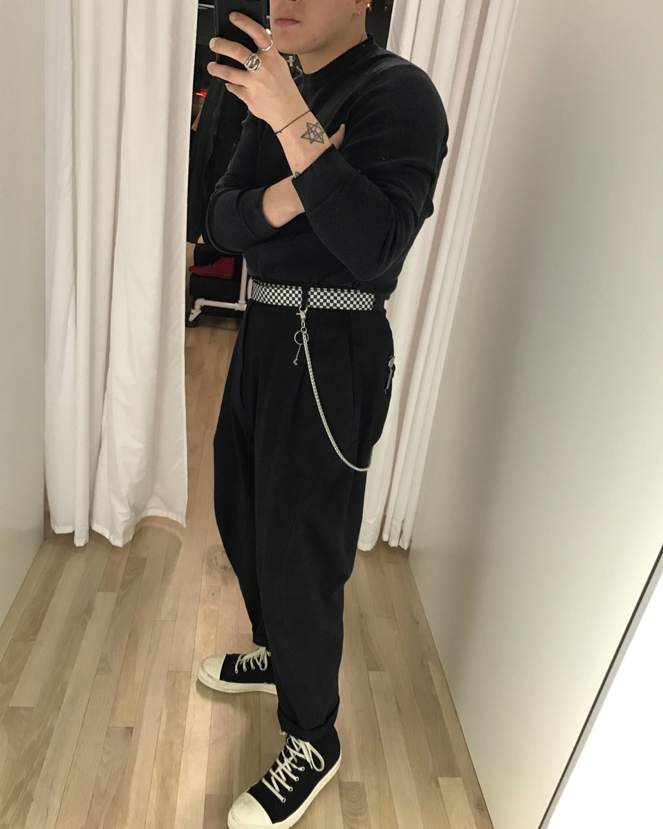 JacobJKeller's tweet image. stone island sweater cop #firstof2017 😤