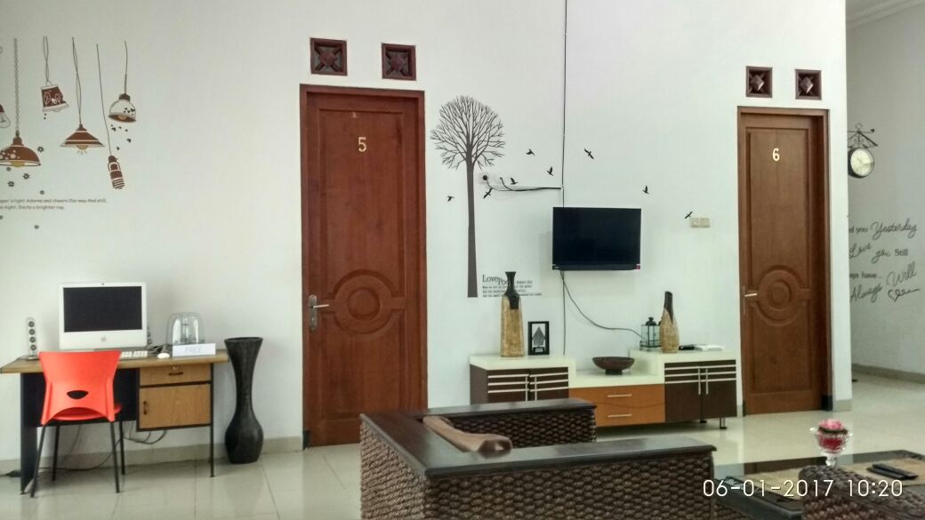 motorentID's tweet photo. Weekend ini mau liburan ke Jogja? 
Nginepnya di Aliya Homestay, sewa motornya di Aliya @motorentID 
Info lebih lengkap telpon 0822 1919 2299 https://t.co/x5UwdCIebn