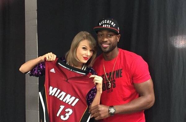 UncleKiunic's tweet photo. @taylorswift13 Vote for Dwyane Wade @DwyaneWade ）please，It's his first year in Chicago，you know what this means，Please！！！#NBAVote https://t.co/pl4mjIq836