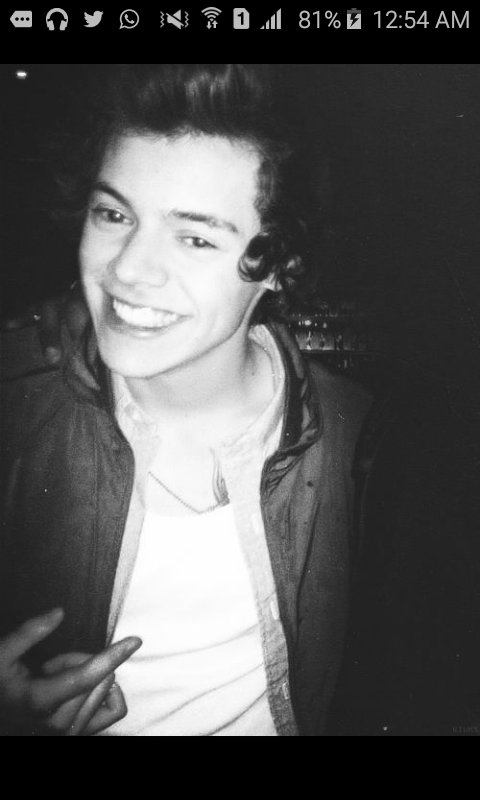 ellaloveschris's tweet image. SE EU XONEI NESSA FOTO? AMEII; OBRIGADA PESSOA!
YOUTUBE ON WMYB
#NOW2016 #NOWOneDirection