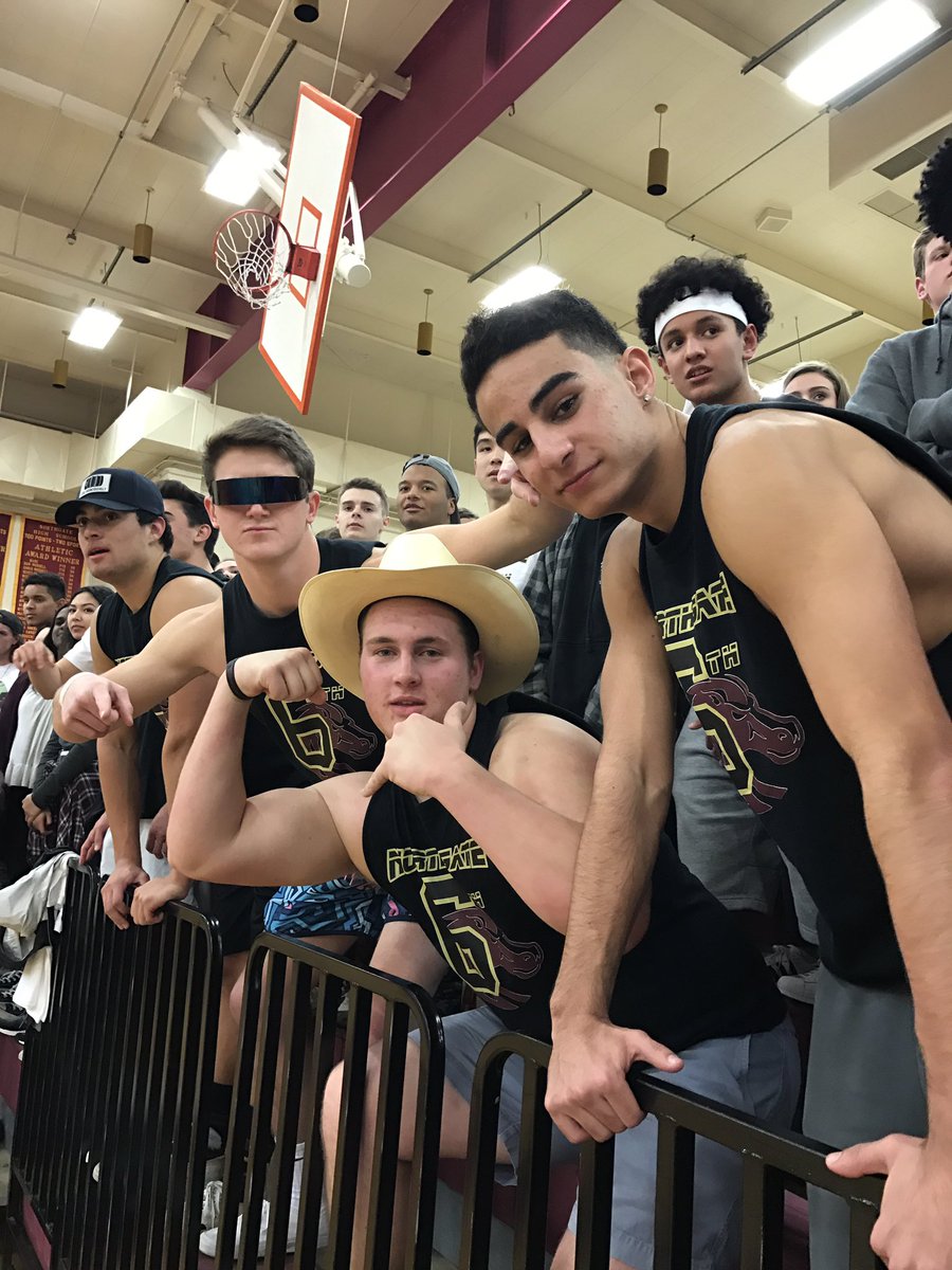nhsbroncos's tweet photo. 7 point game with two mins left in first half. @claytonvalley up 40-33 over @NorthgateHS. https://t.co/NdKK5frJIh
