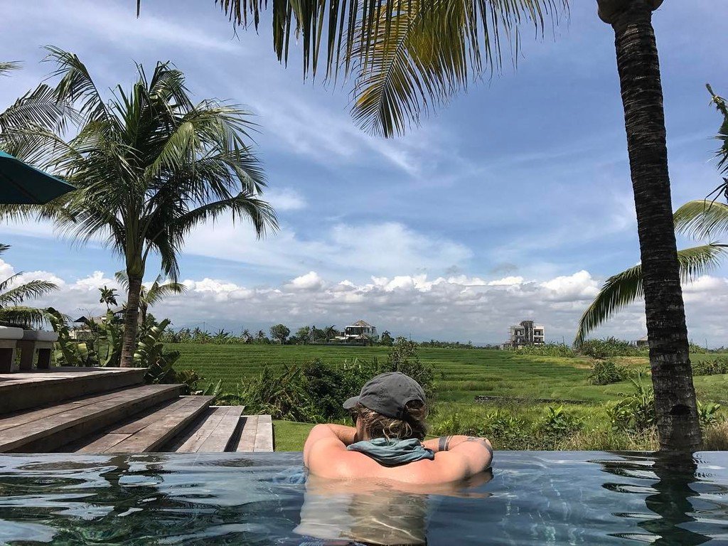 after vacationing a few times now, I have realized that I might actually be allergic to the sun. #faceyourfears 
th…