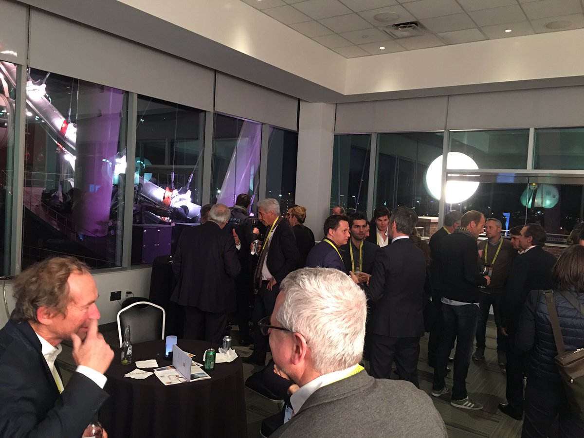 _DamPa's tweet photo. #ces2017 la soirée @regionpaca c'est maintenant ! #lasvegas #live @AMFrenchTech https://t.co/5HMoFML4nH