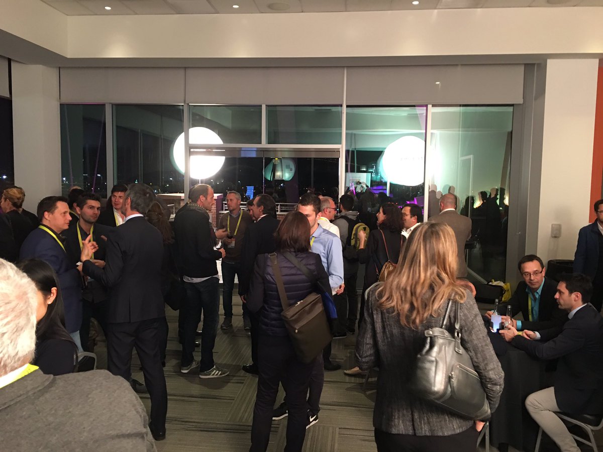 _DamPa's tweet photo. #ces2017 la soirée @regionpaca c'est maintenant ! #lasvegas #live @AMFrenchTech https://t.co/5HMoFML4nH