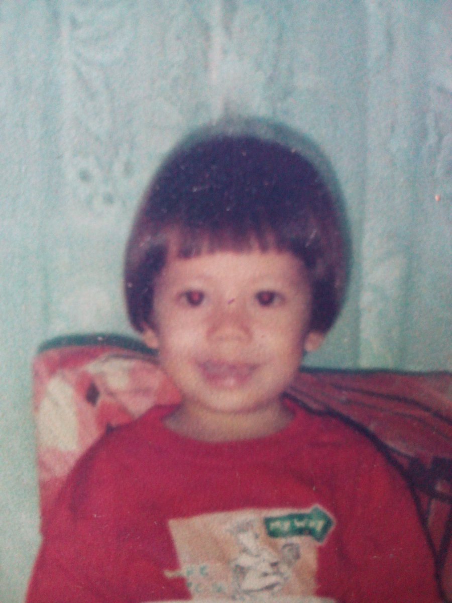onlymeRuffa's tweet photo. #Happynationalbangs #NationalBangsDay  
Ganito buhok namin noon. Sino na ang babae dito? 😂 @EatBulaga @allanklownz https://t.co/gjHGvNpB9u
