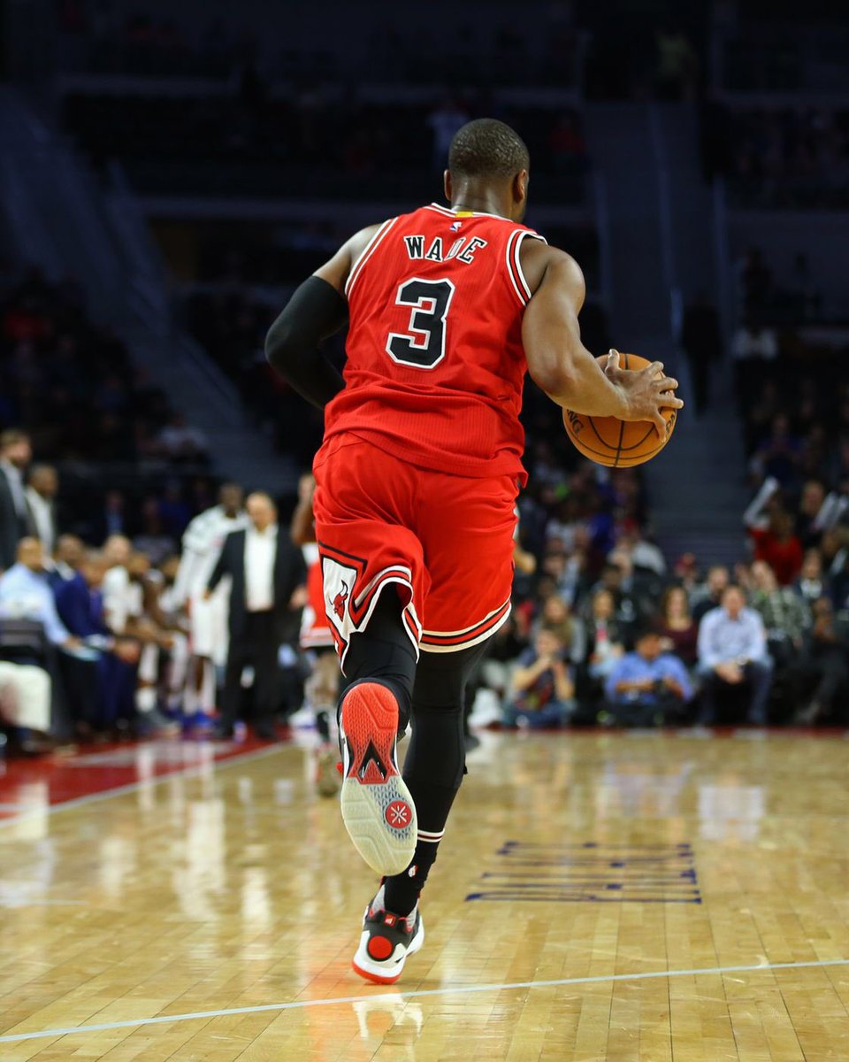 HFchelser's tweet photo. #NBAVote ⚡️Dwyane Wade⚡️ https://t.co/IERAwcFCEq