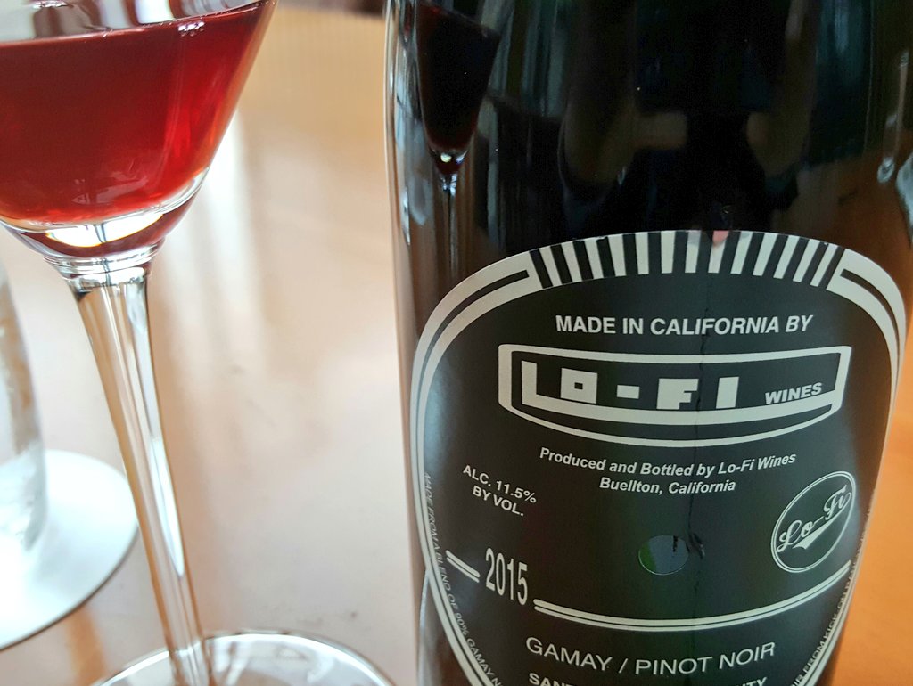 oenogirl's tweet photo. Gamey with fruit on the wild side, with acid punch and a retro feel. Kind of like going back to your old Atari... @lofiwine #wine #calwine https://t.co/rrxNNBux7s