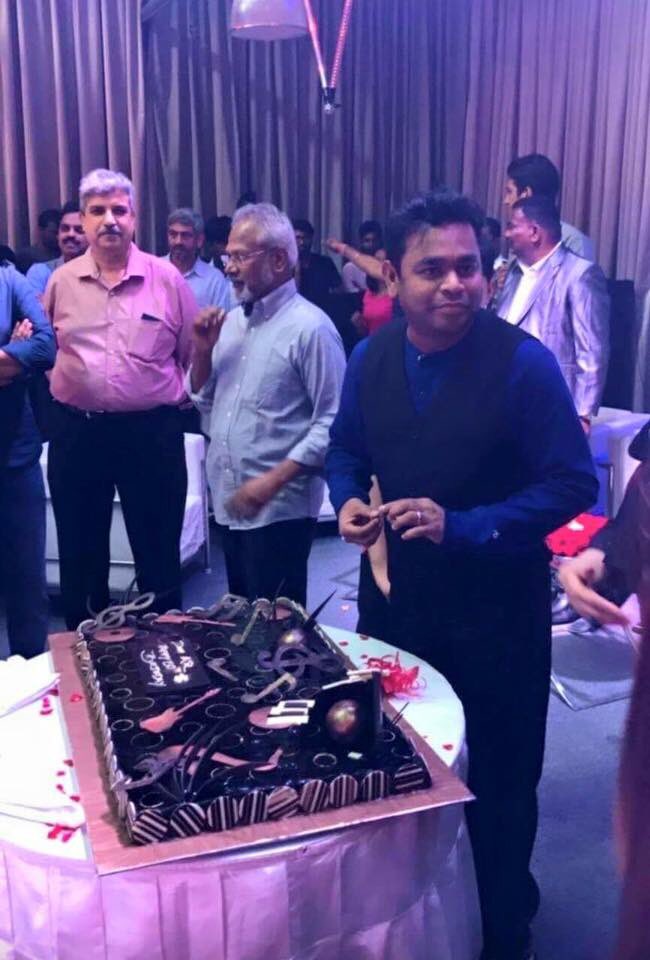 radiocityindia's tweet photo. #RadioCityChennai
#ARRahman birthday celebration photos @arrahman #Maniratnam #ARR50 https://t.co/MTgwPSawO9