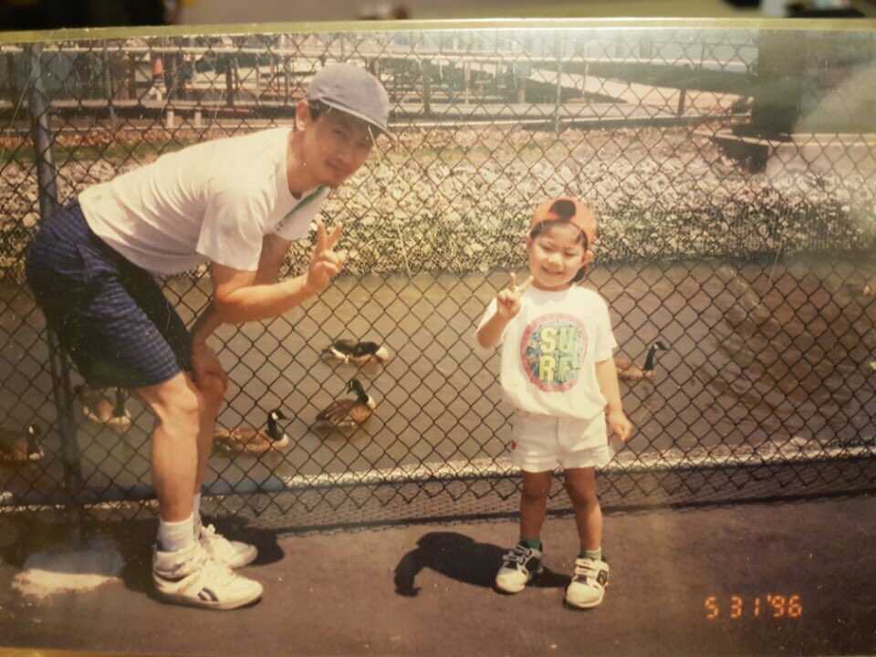 Baby w the cap turned back n the sneakers w the straps
#high4 #하이포 #알렉스 #babyalex #babysteez #killinthegameat..ionohowoldiwasinthispic