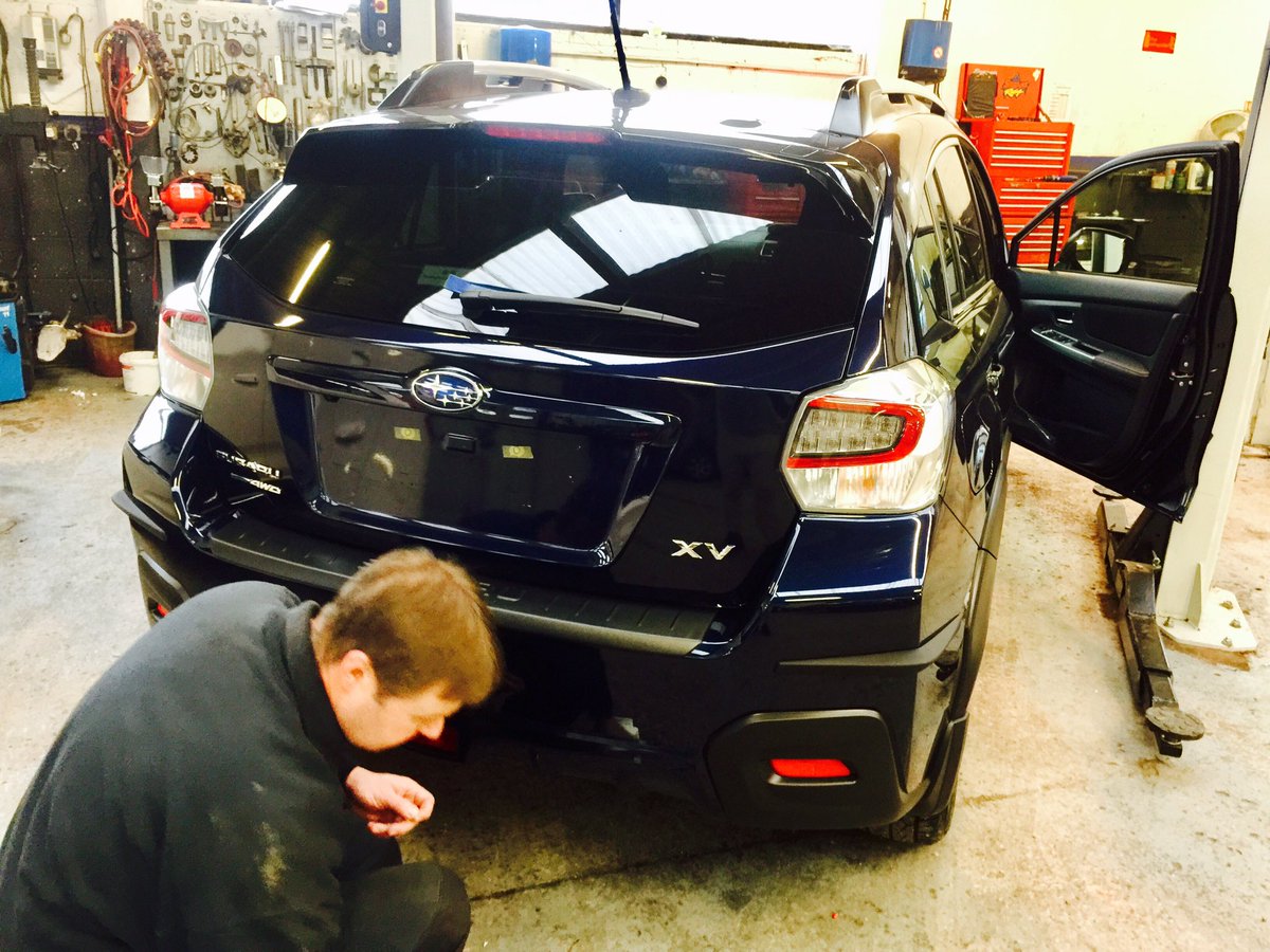 BuckStanCamb's tweet photo. @CambridgeSubaru Phil accessorising an XV and leaving the customer some sweets for the journey 👍🏻 #CambridgeSubaru #Subaru #AWD #SubaruCan https://t.co/geX0K8rTHY