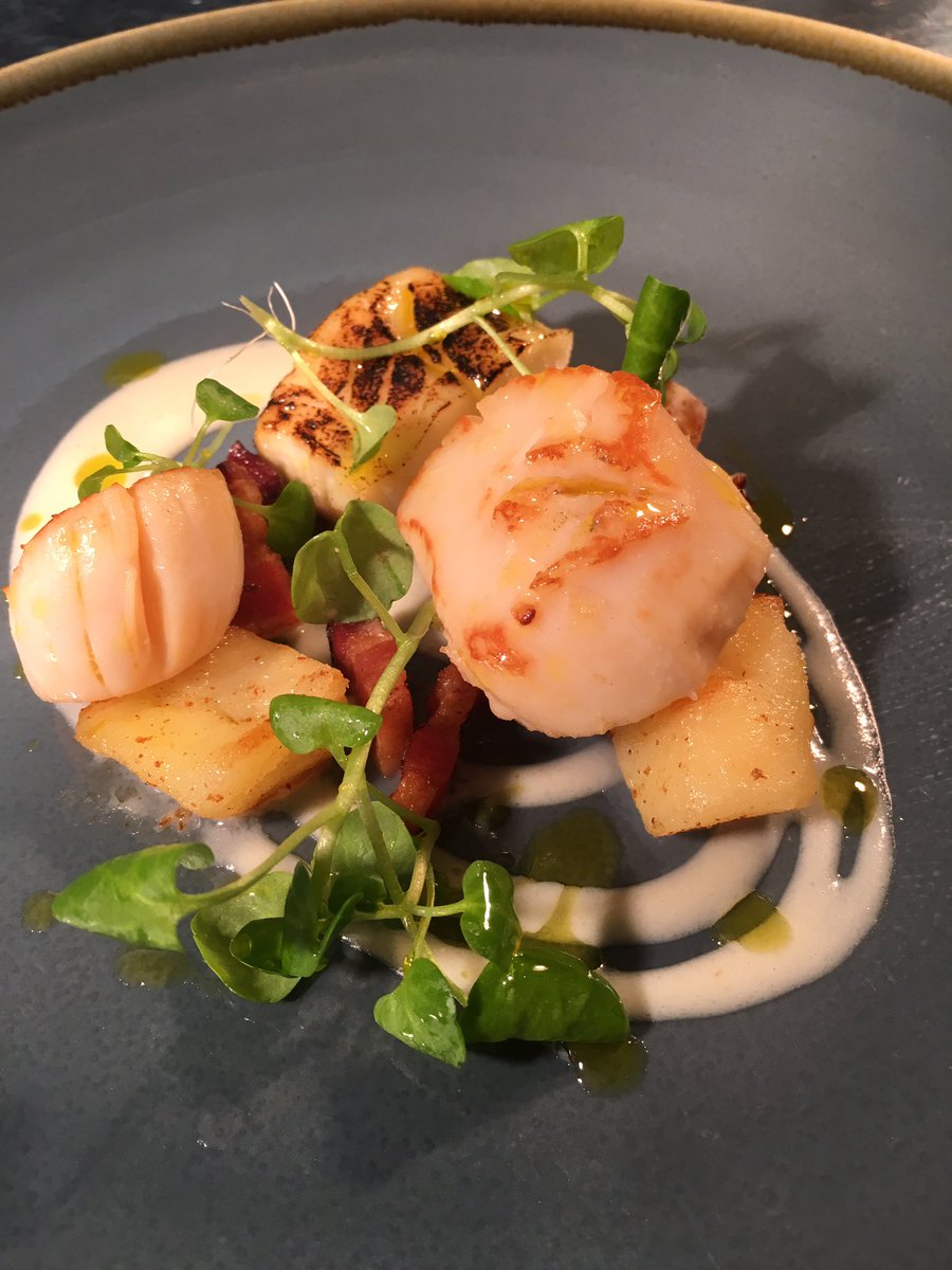 TruffleRest's tweet image. Break is over and we are back into service with our new menu, pan seared Scallops, Cullen skink veloute,