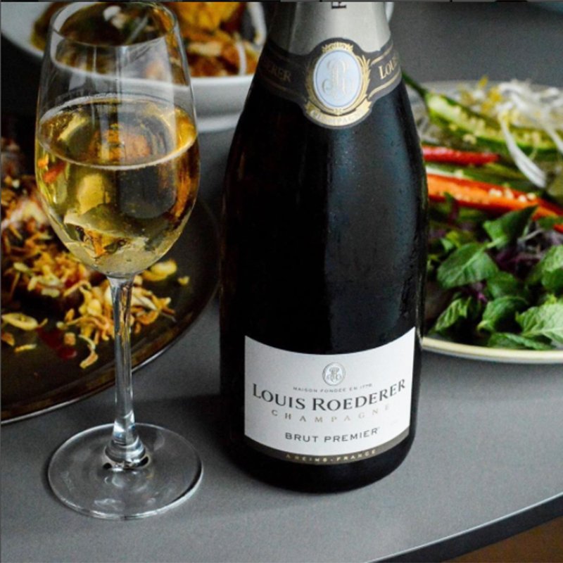 If you're looking for a few ideas on how to do Saturday night, <a href="/eccobistro/">Ecco Bistro</a> in Brisbane has some suggestions. #TheYellowGuide #GaultMillau