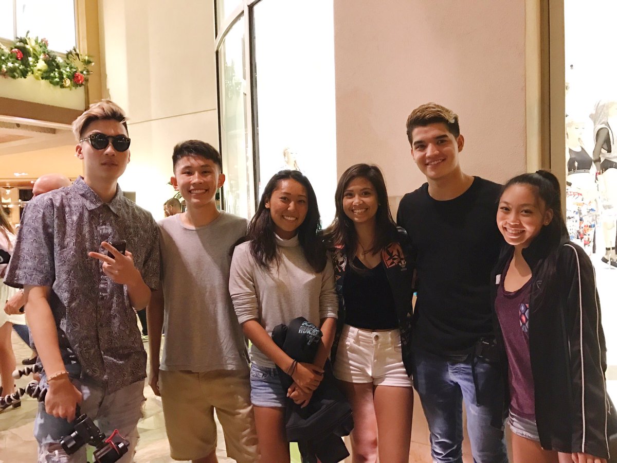 sunkissederinn's tweet photo. Okay but we really just ditched church to go meet @RiceGum and @AlexWassabi I'm shook https://t.co/U3ZsGYXLtr