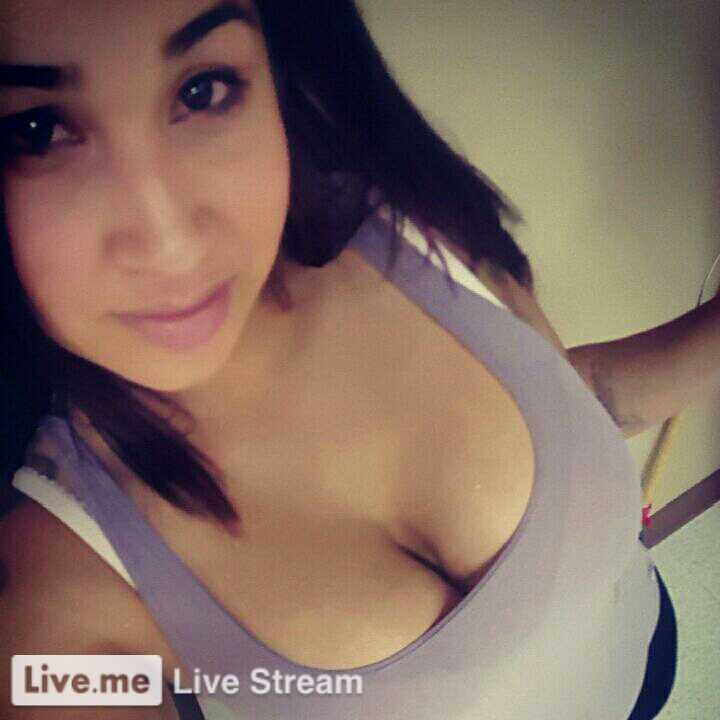 ✨😄 In #liveme,ain't nothing like a weekend with no obligations Veronica💋:karaoke  liveme.com/media/play/?vi…