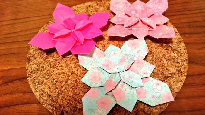 折り紙であじさい 紫陽花 の折り方 簡単に立体にする作り方を解説 大人女子のライフマガジンpinky ピンキー