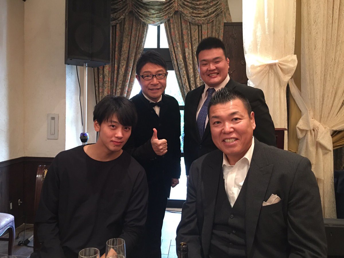 澤田敦士 さわだあつし در توییتر 大学の先輩でプロレスの師匠でもある小川直也先輩 仮面ライダードライブの竹内涼真さん 私の試合も実況頂いた事がある 辻よしなりアナウンサーと新年会で御一緒させて頂きました 又 参議院議員の三原じゅん子議員にご挨拶させて 澤田敦士 さわだあつし در توییتر 大学の先輩でプロレスの師匠でもある小川直也先輩 仮面ライダードライブの竹内涼真さん 私の試合も実況頂いた事がある 辻よしなりアナウンサーと新年会で御一緒させて頂きました 又 参議院議員の三原じゅん子議員にご挨拶させて