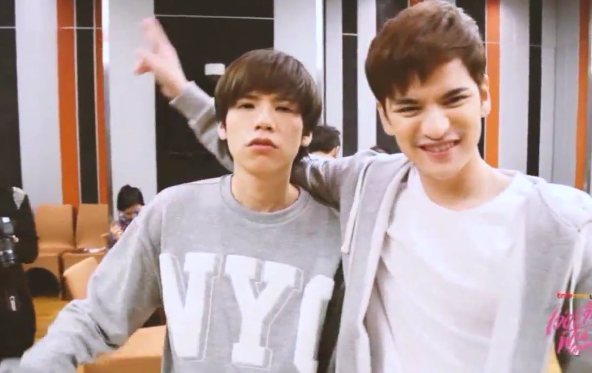 phonnoyy's tweet photo. อยากยื่นมือเข้าไปในเครื่อง แล้วจับ2แสบหันหน้าชนกัน บี้ๆๆหากัน เอาให้แบน 5555555 #taokacha #verrginfinbook https://t.co/NbVxm3yHmg