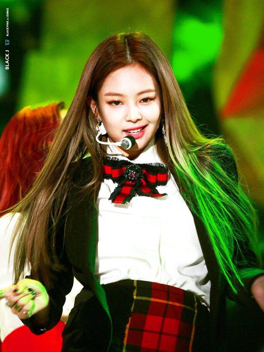 kpop_blackpink's tweet photo. ❤️BLACKPINK垢作りました
❤️ジェニペン

#拡散希望 
#YGFAMILY 
#BLACKPINK好きな人RT https://t.co/k25DnKztIb