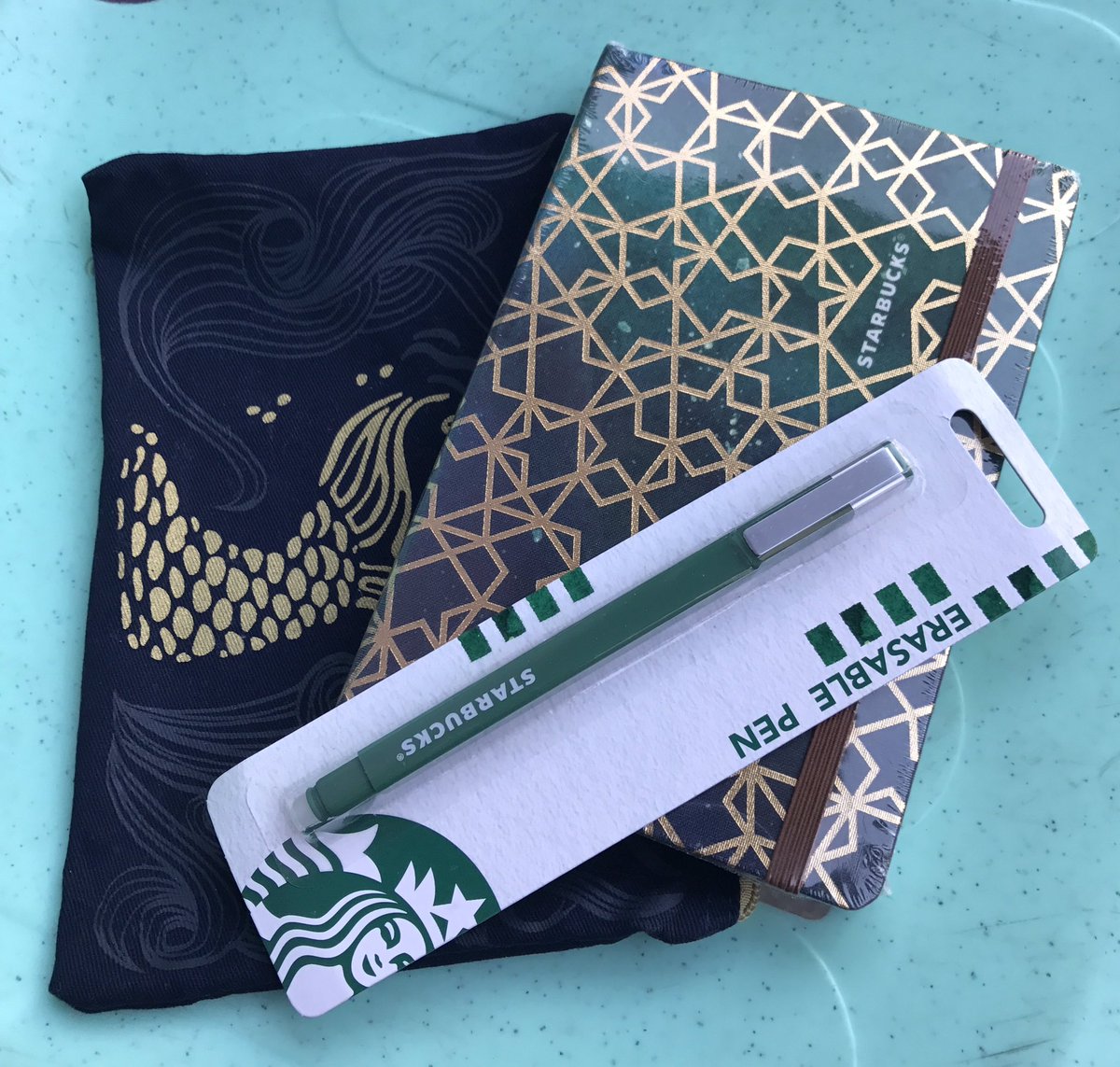 LegaspiEricson's tweet photo. Finally! Just got my SB planner! #sbplanner2017 https://t.co/GPeo5waidh