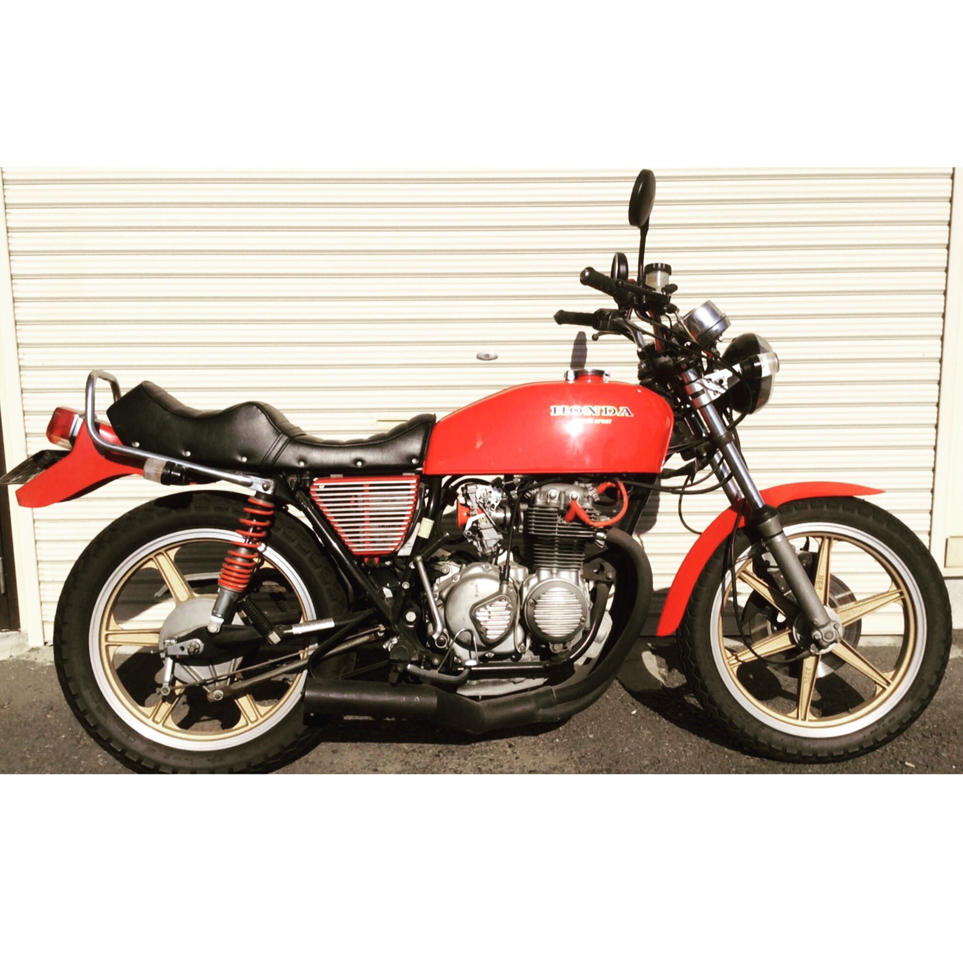 Twitter 上的 松浦勝人 やっぱり この手の古いバイクが好きだな T Co Fi5hpgvfzh Twitter