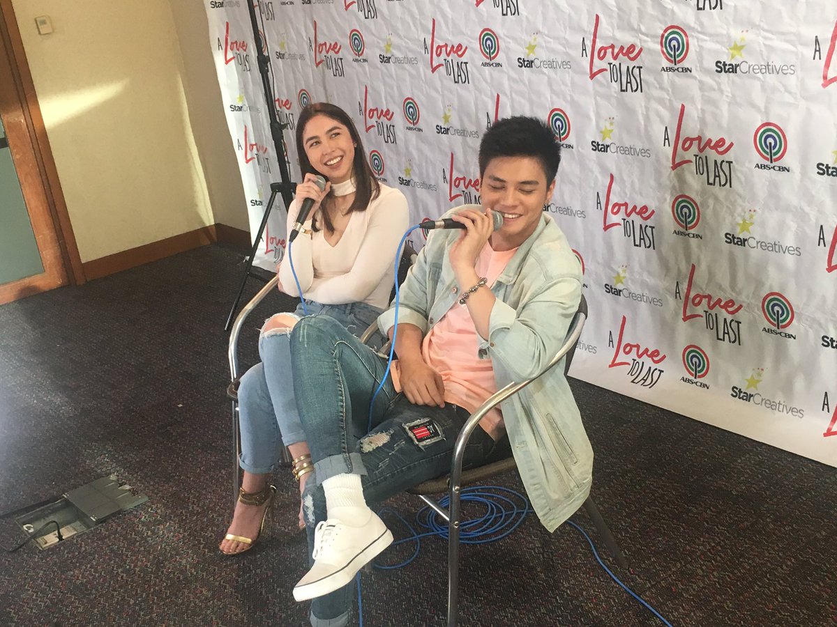 iamjamesbanaag's tweet photo. Meanwhile, with Ronnie, Julia gets "kilig" from his effort to make her laugh. #ALoveToLast #ALoveToLastBlogcon https://t.co/ojBn1iBNAK