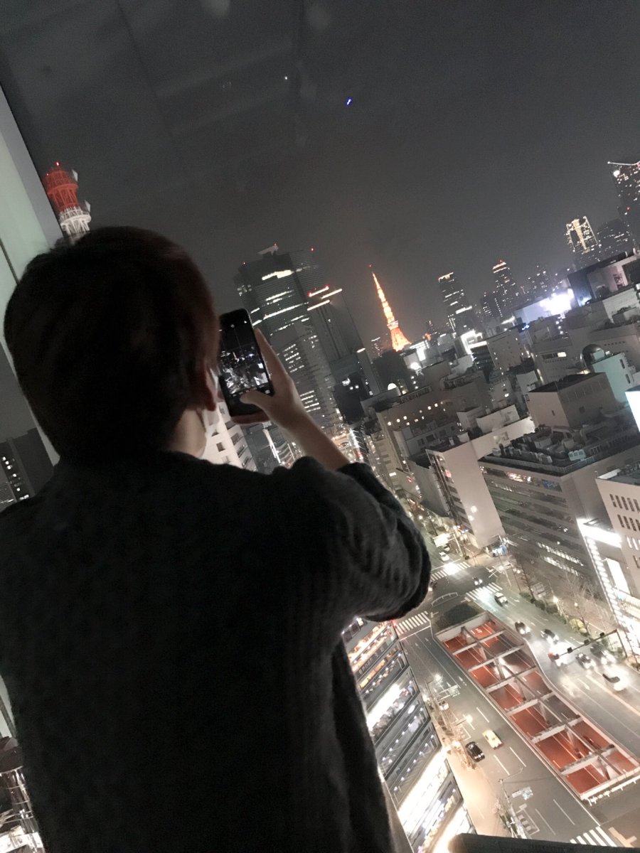 東京タワーを撮る志麻さんを撮るうらたさんを撮る坂田さんを撮ったセンラさんが歌になった 歌になったの坂田さんまでだった Togetter 東京タワーを撮る志麻さんを撮るうらたさんを撮る坂田さんを撮ったセンラさんが歌になった 歌になったの坂田さんまでだった Togetter