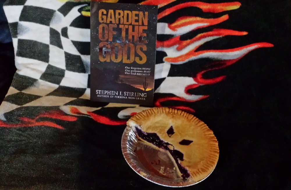 <a href="/LindseyStirling/">Lindsey Stirling</a> <a href="/blogilates/">🤍Cassey Ho🤍</a> Blueberry + Book📖<a href="/personastirling/">Stephen J. Stirling</a> good midnight snack!!!!