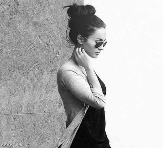 گتلي نلعب 
گتلك أي نلعب تعال
گتلي غمض
#غمضيت
وسنين اتاني
وأنته ما صايح حلال 
ها حلال؟
لا ولك والله حرام
تخون بيه واني نيتي
وياك نيتة حب جهال