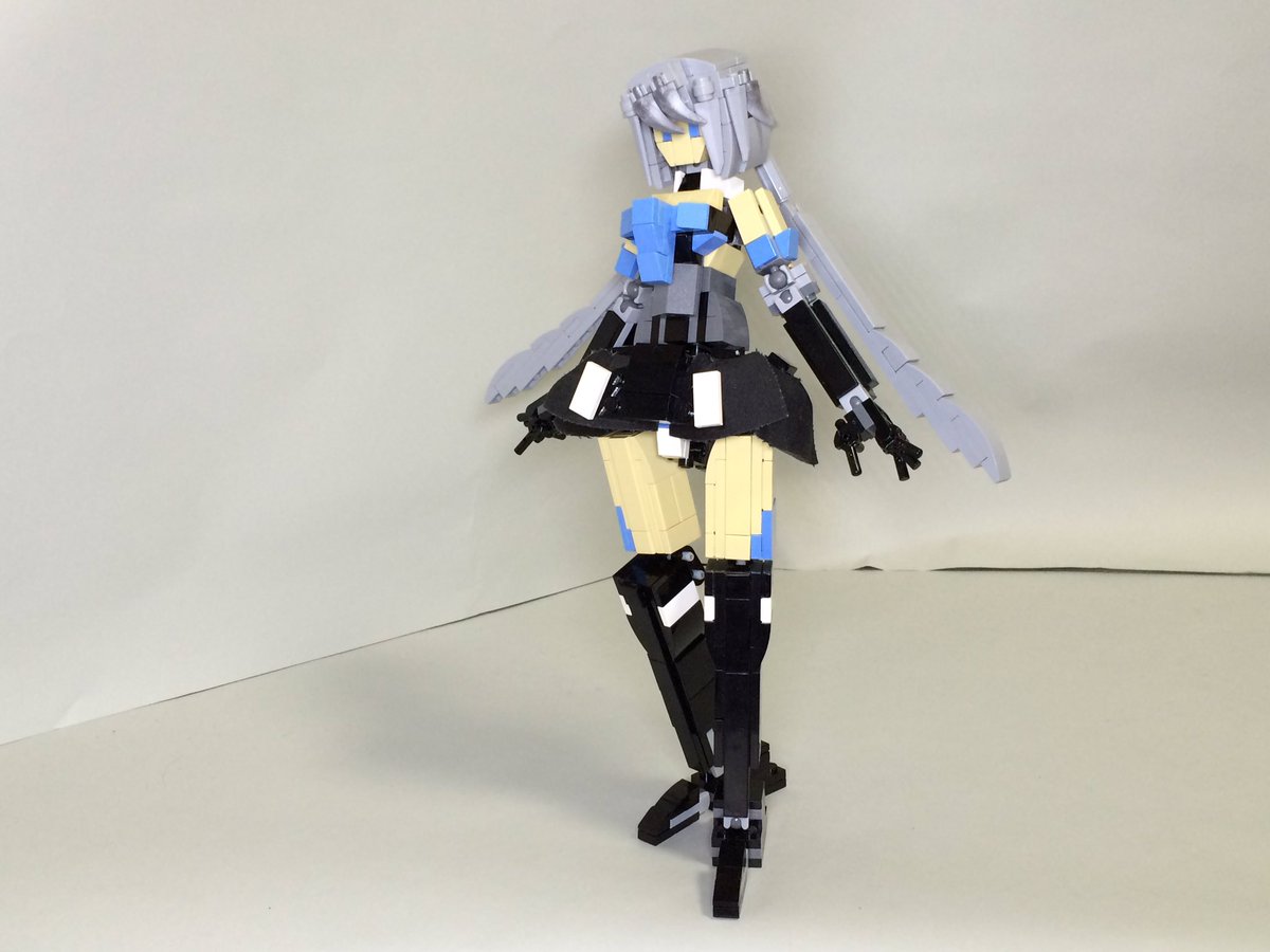七日坊主 Twitterissa レゴブロックで フレームアームズ ガールより スティレット アニメ版素体 のようなものを作りました Lego レゴロボ フレームアームズ ガール Faガール