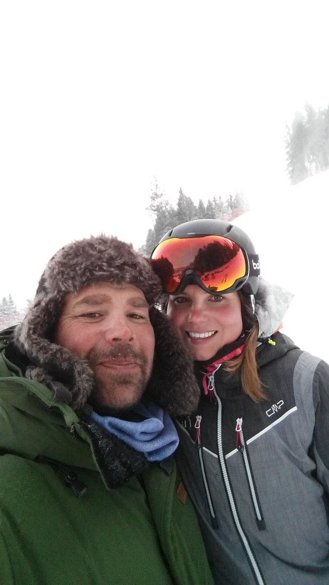 Don't worry <a href="/daveryding/">Dave Ryding</a> keeping your missus warm #hinterreit #coldashell