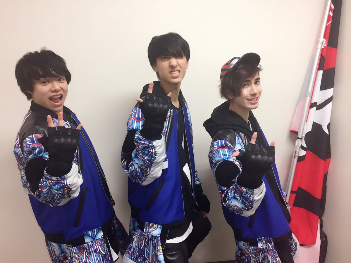 明日はファイヤードラゴンは宮崎県、サンダードラゴンは秋田県！ 13:00