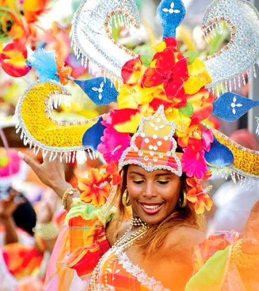 Mlle_MMA's tweet photo. Alors... Vous êtes prêts?! 🎉🎭🎶🌞📣 #Guadeloupe #Kannaval2017 #Vaval2017 #Mas2017 #Carnaval2017  cc @ilesGuadeloupe https://t.co/J19EaT6jri