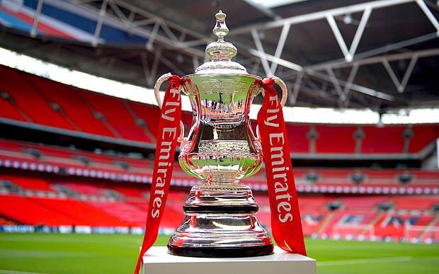 The magic of the <a href="/EmiratesFACup/">Emirates FA Cup</a> continues through the weekend.
Man Utd v Reading 12.30 &amp; Preston v Arsenal 5.30pm.