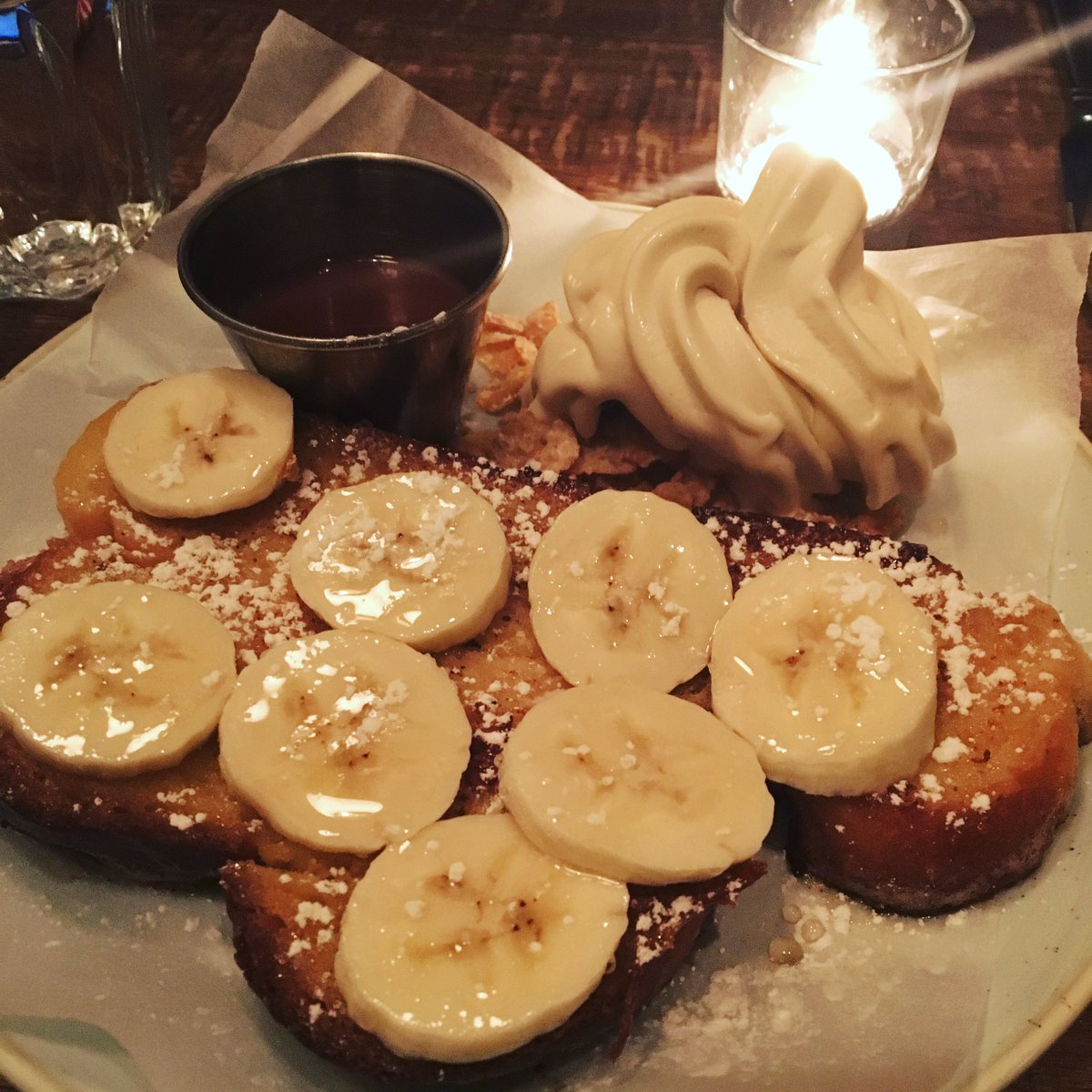 DineshPatelofc's tweet photo. Honey French toast with cornflake ice cream and maple butter 😍😍😍 #food #masterchef https://t.co/RM6TnyB9jX
